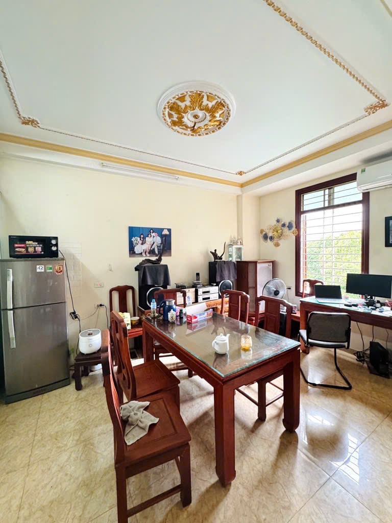 Bán Gấp Nhà Mặt Phố Ba Đình 64m² - Kinh Doanh, Ô Tô Đỗ Cửa