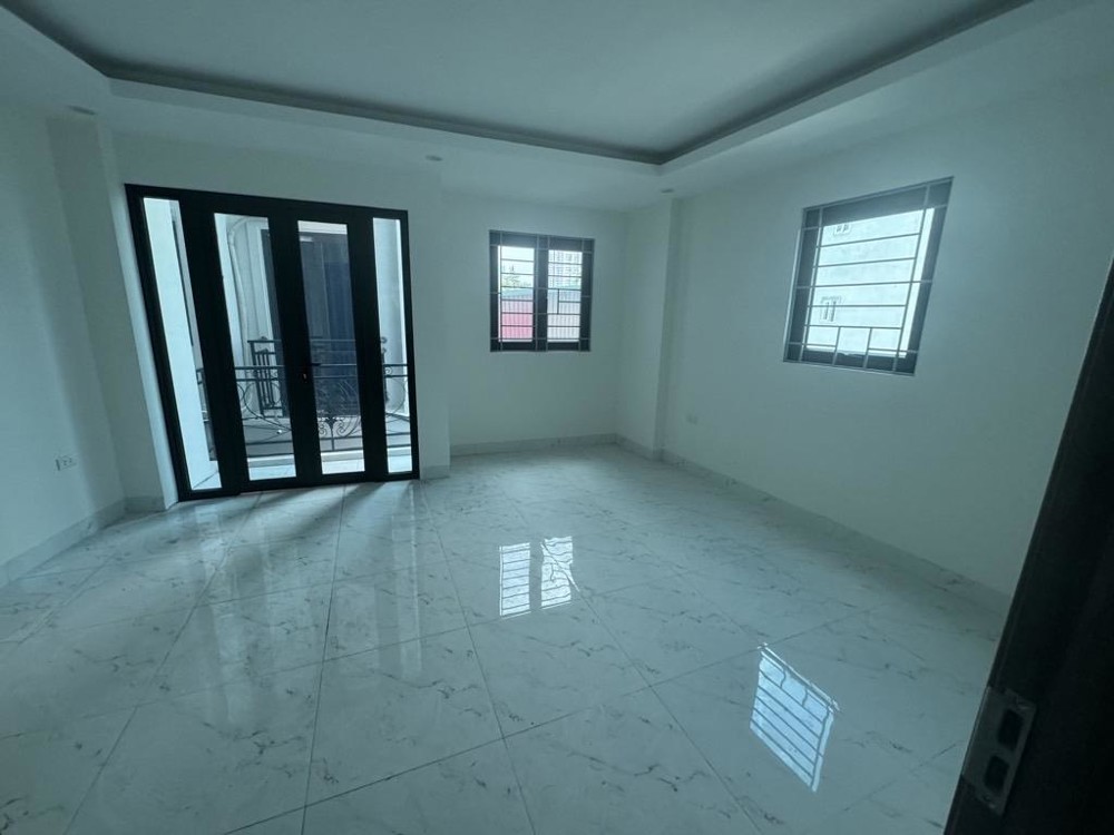 Nhà bán Mỹ Đình 38m2, 5 tầng, ngõ thoáng, tiện ích đầy đủ, giá hấp dẫn