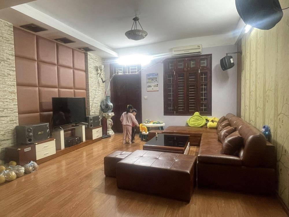 Nhà Xây Chắc Chắn, Thoáng Đãng, Giá Tốt Tại Dương Lâm - Gần Chợ, Trường Học