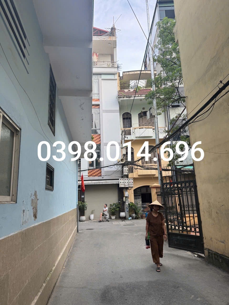 Nhà Xây Chắc Chắn, Thoáng Đãng, Giá Tốt Tại Dương Lâm - Gần Chợ, Trường Học