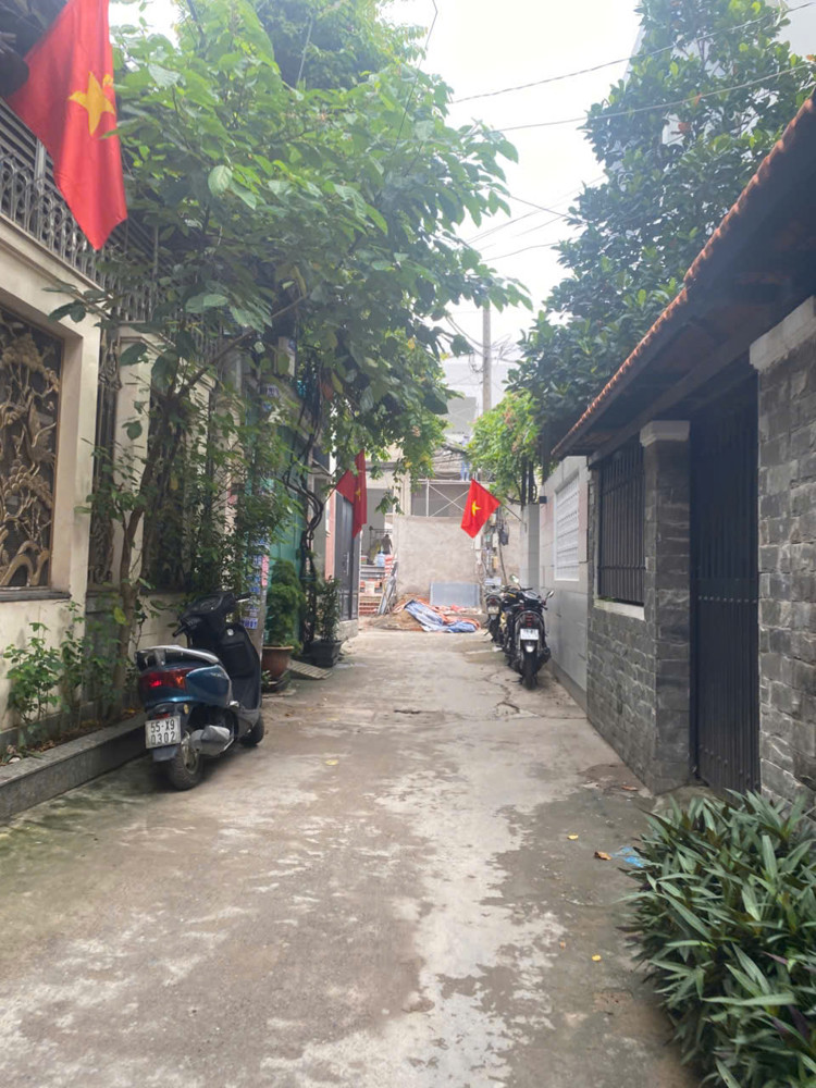 Bán nhà 70m2(4x17.5)gần đường Hiệp Bình, Hiệp Bình Chánh, Thủ đức giá tốt 5,1 tỷ