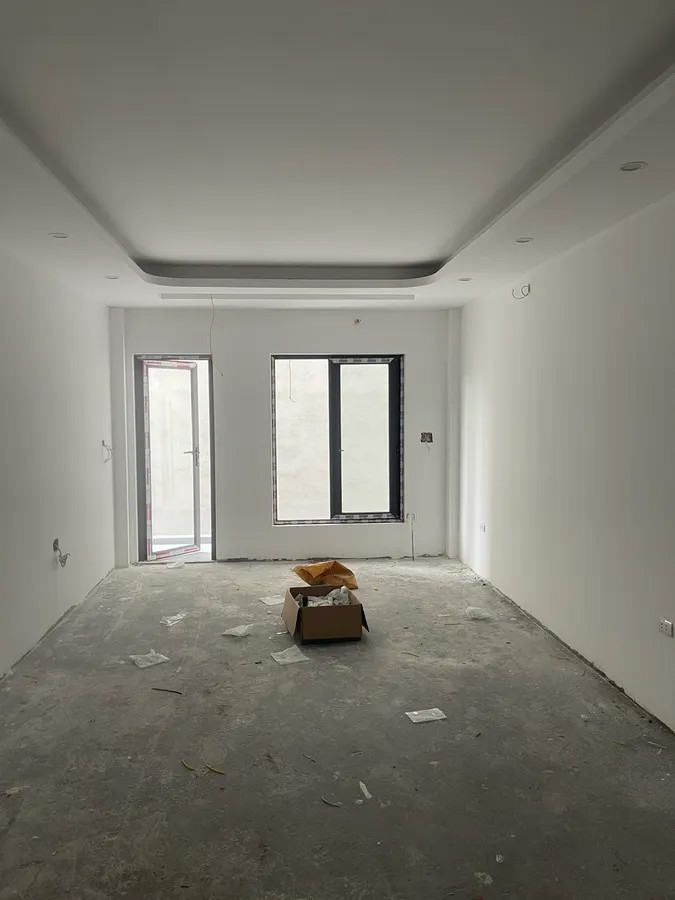 NHÀ MỚI Phố Nguyễn Văn Cừ 33m2 X 5 tầng mặt tiền 3.6m, 6.5 tỷ Long Biên Hà Nội