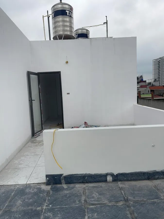 NHÀ MỚI Phố Nguyễn Văn Cừ 33m2 X 5 tầng mặt tiền 3.6m, 6.5 tỷ Long Biên Hà Nội