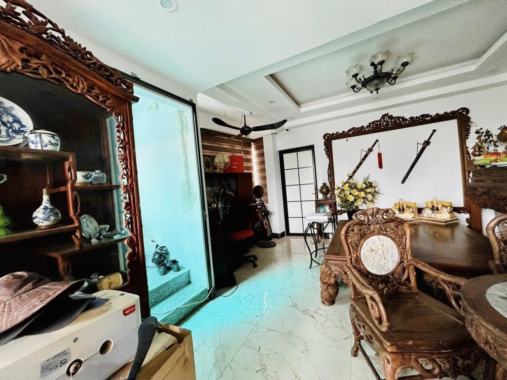 Bán Nhà Phố Minh Khai 8 Tầng, 100m2, MT 6m - Doanh Thu 1.5 Tỷ/Năm - 26.5 Tỷ