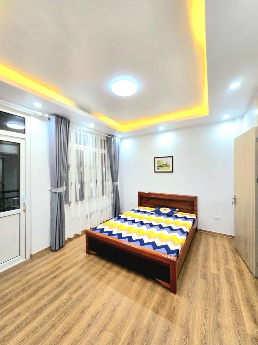 Bán nhà Láng Hạ, Đống Đa - 6 Tầng, Thang Máy, Full Nội Thất - 13.5 Tỷ