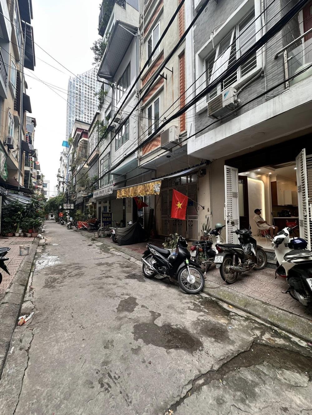 Nhà Mặt Phố Hà Đông - Phân Lô Vỉa Hè - Kinh Doanh Đỉnh Cao - Giá 10 Tỷ