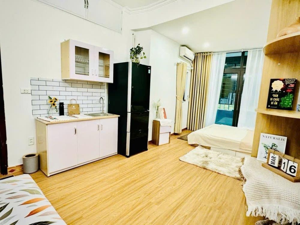 Bán nhà Cầu Giấy 48m2, 5 Tầng, Ô Tô Đỗ Cửa, Giá 8.8 Tỷ
