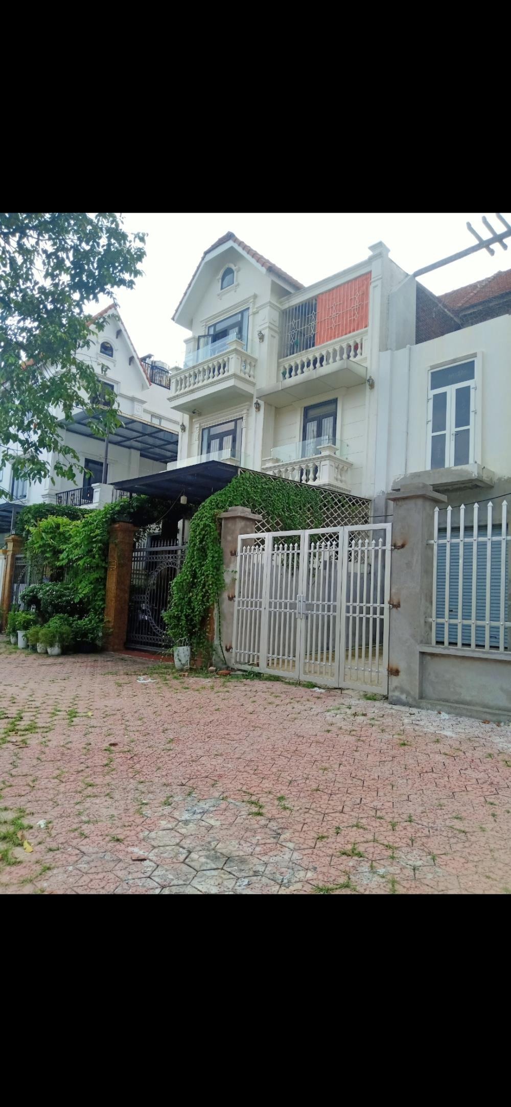 Biệt Thự Phú Lương Hà Đông - 201m2, 4 Tầng, Giá Tốt - Vị Trí Đắc Địa