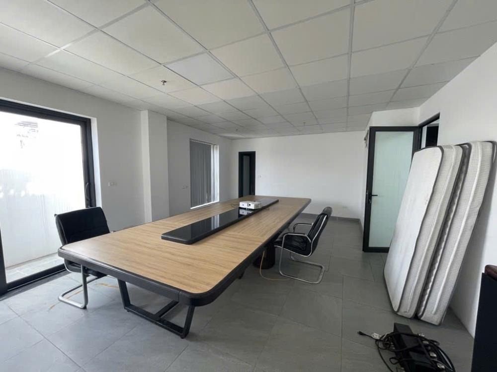 Bán nhà mặt phố Đào Tấn 160m2, Mặt tiền 6.5m - Vị trí VIP, Giá Tốt