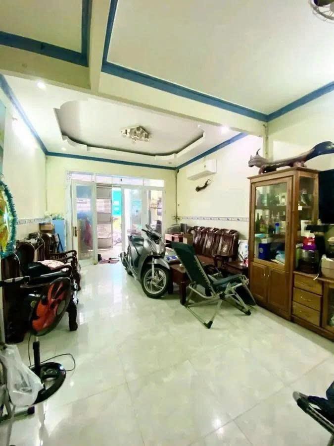 VỊ TRÍ SIÊU VIP, HXH, NGUYỄN HỮU TIẾN TÂN PHÚ - SỔ HỒNG RIÊNG, 2 TẦNG 3 PN, 51M2 - GIÁ HƠN 5TỶ