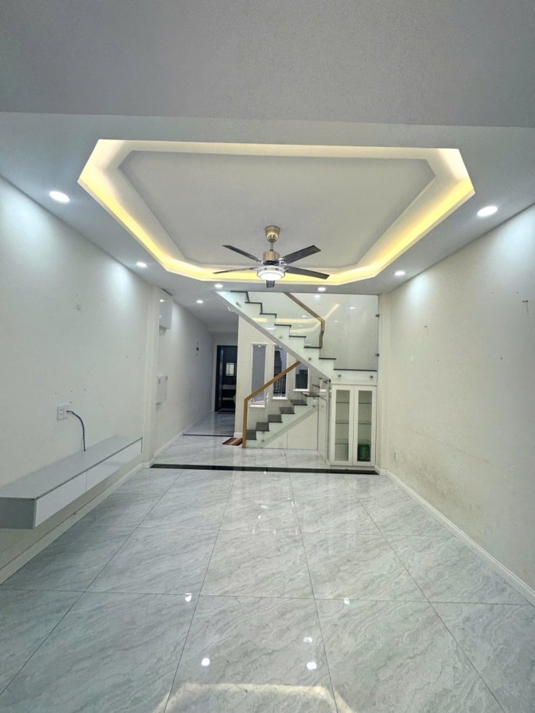 NHÀ ĐẸP Ở NGAY - HẺM XE TẢI THÔNG GÒ XOÀI - 56M2 ( 4 x 14) - 2PN - CHỈ 5 TỶ