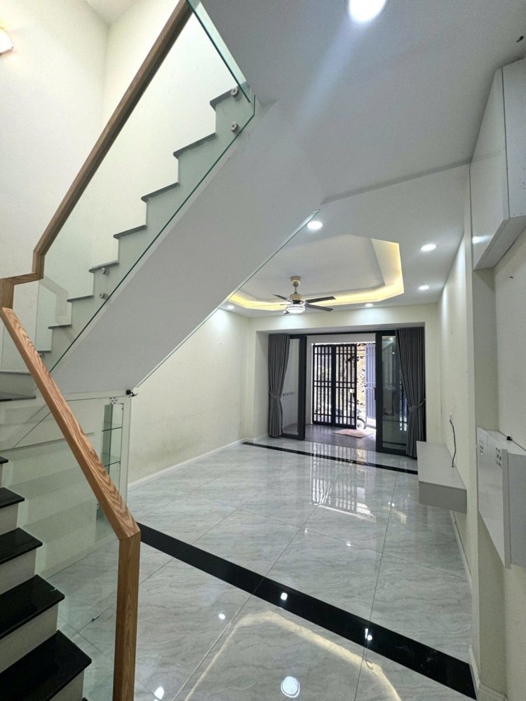 NHÀ ĐẸP Ở NGAY - HẺM XE TẢI THÔNG GÒ XOÀI - 56M2 ( 4 x 14) - 2PN - CHỈ 5 TỶ