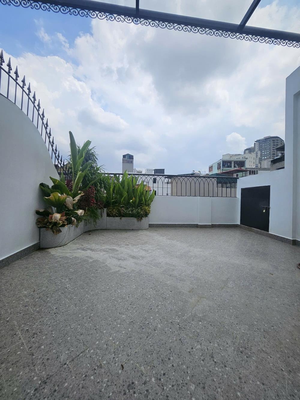 Nhà Mặt Ngõ Trần Duy Hưng 49m² - 5 Tầng - Giá 13.3 Tỷ