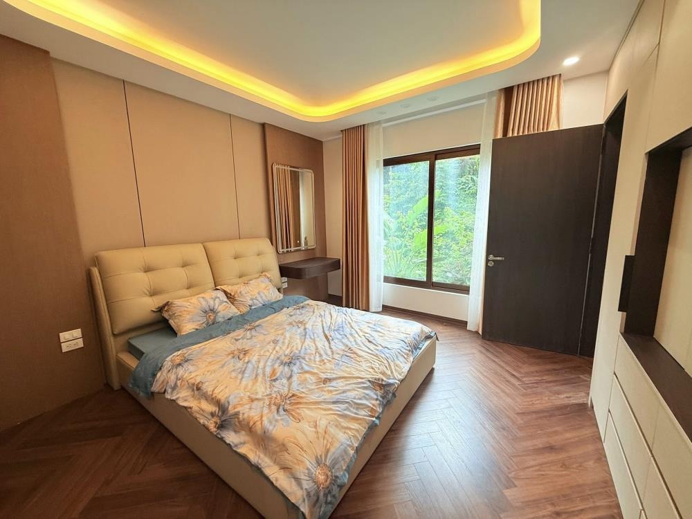 Nhà Mặt Ngõ Trần Duy Hưng 49m² - 5 Tầng - Giá 13.3 Tỷ