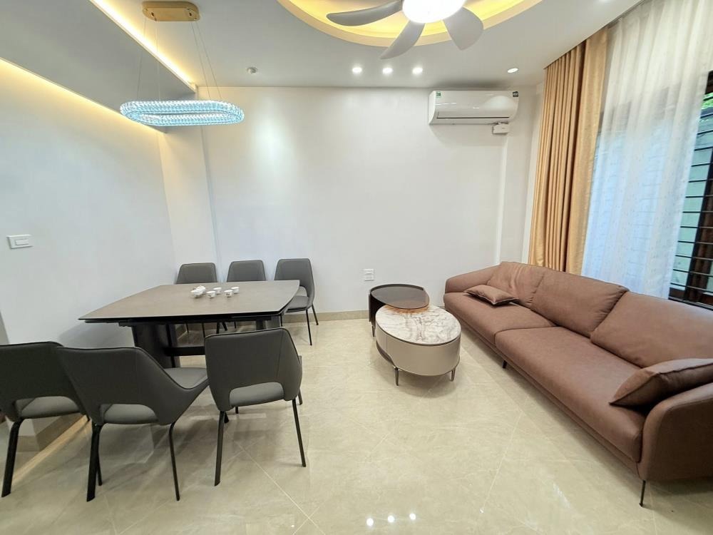 Nhà Mặt Ngõ Trần Duy Hưng 49m² - 5 Tầng - Giá 13.3 Tỷ