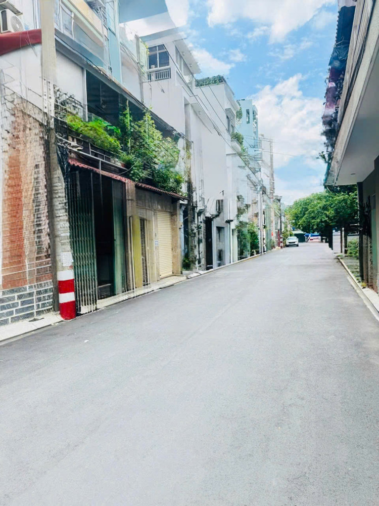 BIỆT THỰ ĐẲNG CẤP – 5 TẦNG – 325M² – HỒ BƠI & THANG MÁY – TÂN BÌNH – 60 TỶ