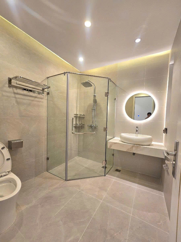HÀNG HÓT - KHU PHÂN LÔ NGỌC THỤY 5 TẦNG THANG MÁY FULL NỘI THẤT - GẦN CÔNG VIÊN Ở SƯỚNG