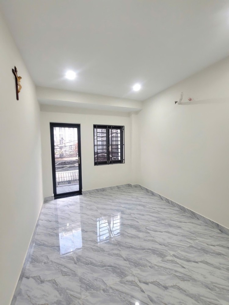 Bán nhà Nghĩa Phát, 34m2,3x12m,  hẻm 4m thông , 2pn , sổ đẹp