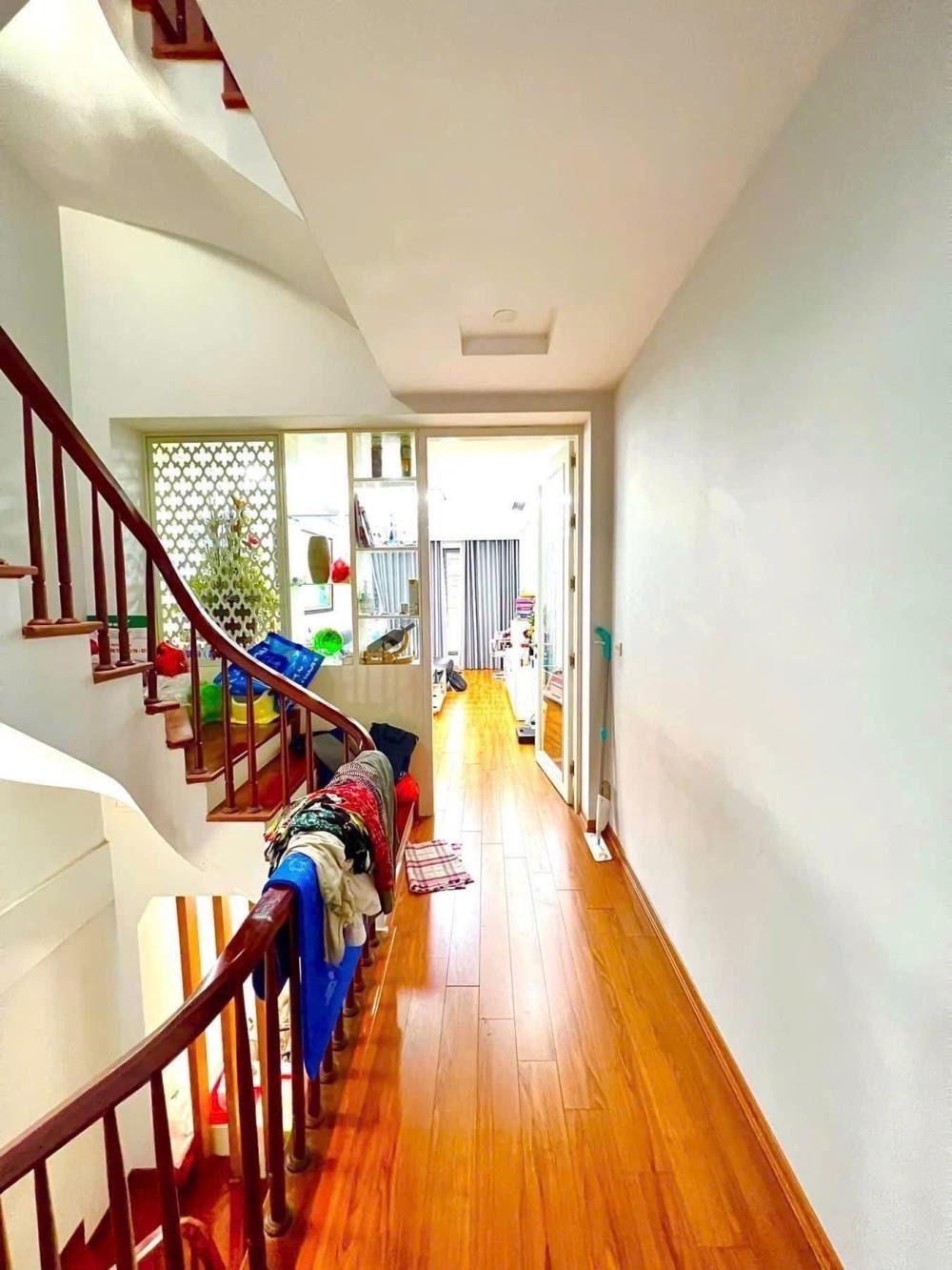 Bán nhà Cầu Giấy - Phùng Chí Kiên - 6 Tầng - Full Nội Thất - Giá 19 tỷ