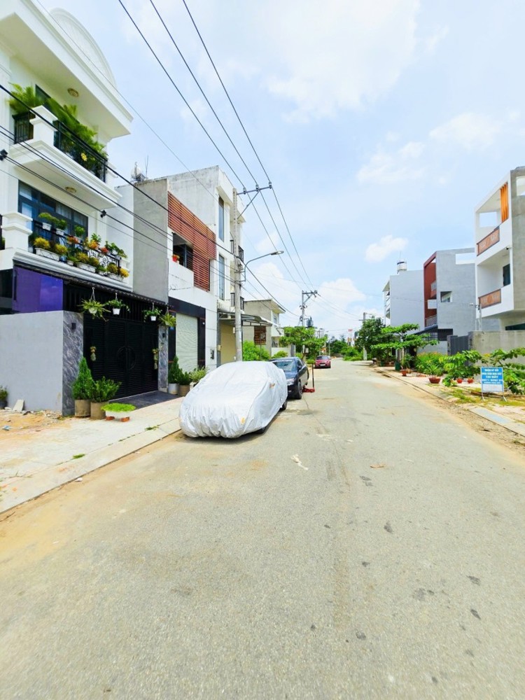Bán đất thổ cư Đường Long Thuận, Phường Long Phước, TP HCM, DT 59m2, 4 x14.7m, SHR, 3.35 tỷ