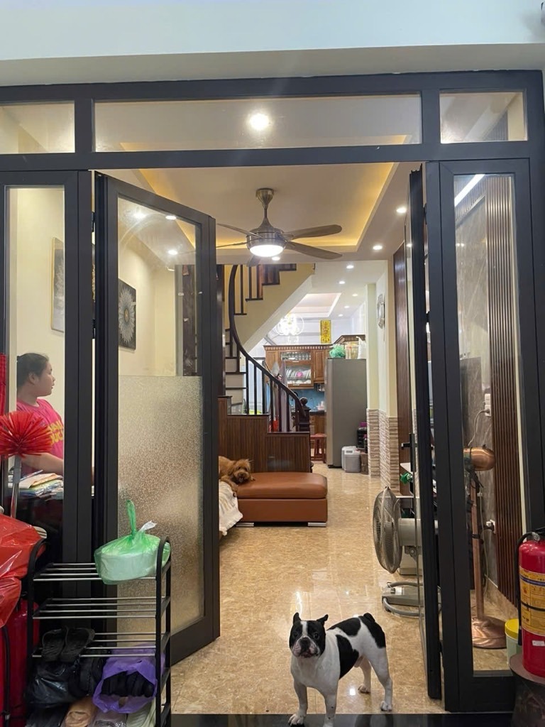Bán nhà phố Ba Đình - 5 tầng, 46m² - 14.4 tỷ - Ngõ nông, Ô tô vào gần