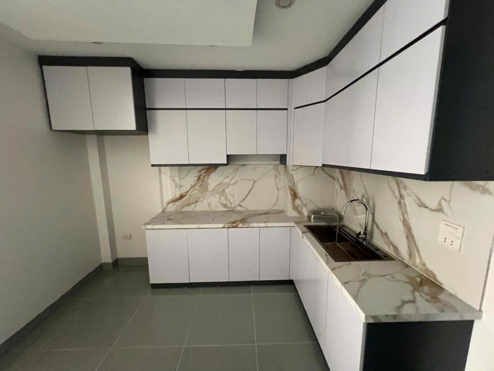 Bán Nhà Vĩnh Hưng - Ô Tô Vào Nhà, Kinh Doanh, Thang Máy, 5 Tầng - Giá 9 Tỷ
