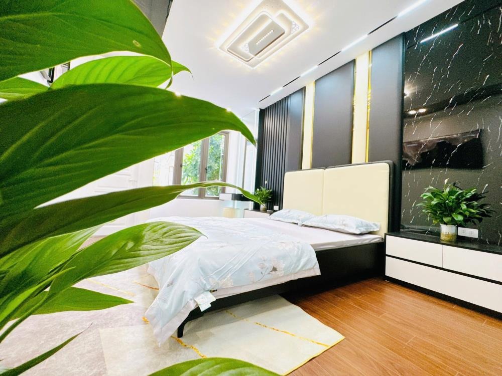 Võ Chí Công 35m² 5 Tầng, Mặt Tiền 3.8m - 7.8 Tỷ Full Nội Thất