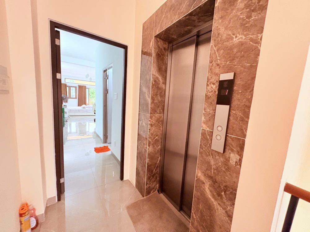 Bán Nhà Mặt Tiền Lý Thái Tổ, Quận 3 - 63m2, 6 Tầng, Giá 14 Tỷ