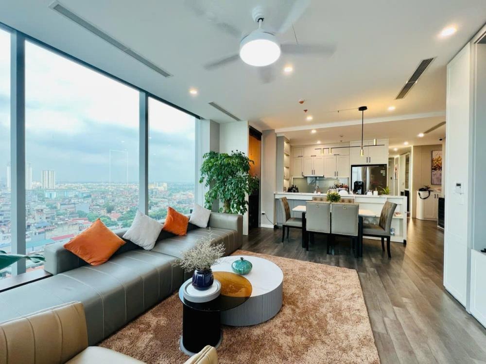 Bán Căn Hộ 99m2 Goldmark City - R3, 3 PN, View Đông Nam - Giá 8.2 tỷ