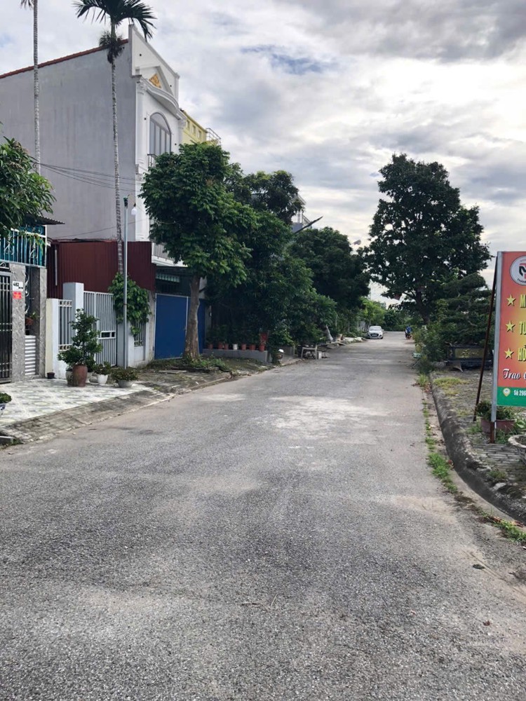 4.x tỷ 77,8m2 Lô góc TĐC AD5 Dương Kinh Zalo 0567222555