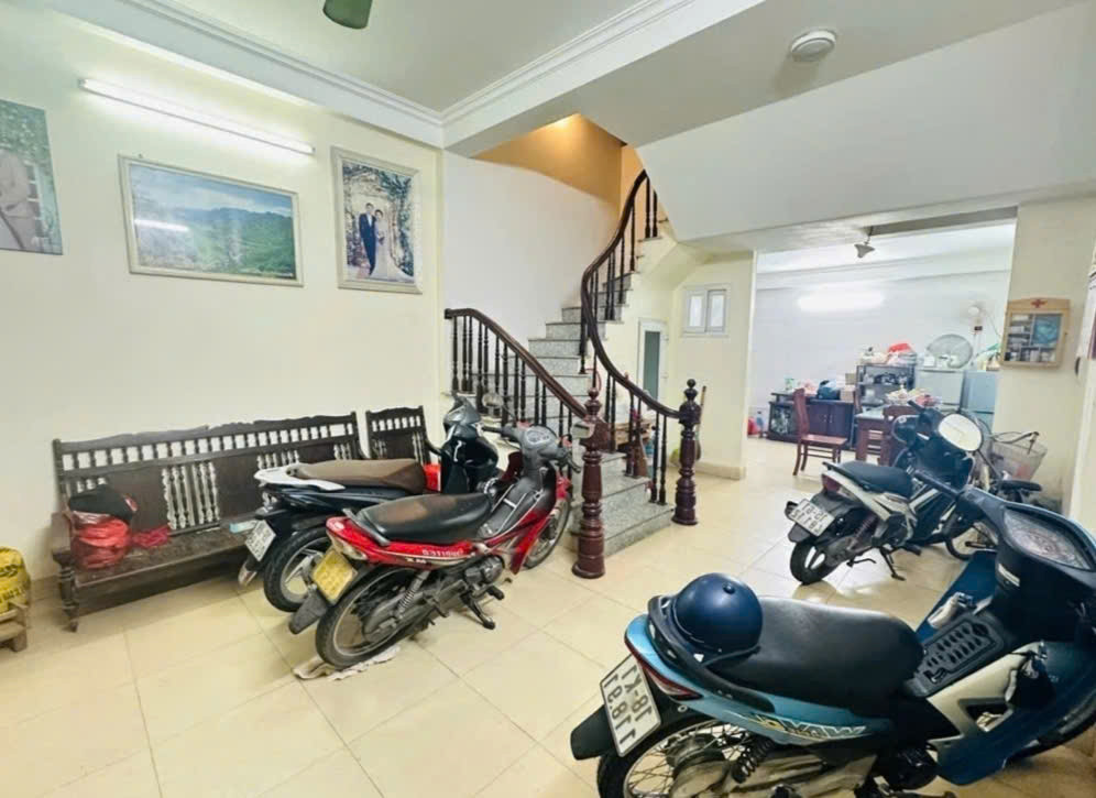 HIẾM – PHỐ HỒ TÙNG MẬU, NHÀ DÂN XÂY CHẮC CHẮN, Ô TÔ GẦN – 5 TẦNG, 45M2, NHỈNH 200 TRIỆU