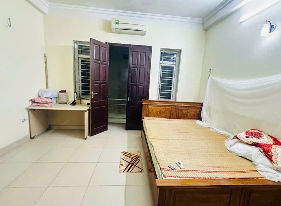 HIẾM – PHỐ HỒ TÙNG MẬU, NHÀ DÂN XÂY CHẮC CHẮN, Ô TÔ GẦN – 5 TẦNG, 45M2, NHỈNH 200 TRIỆU