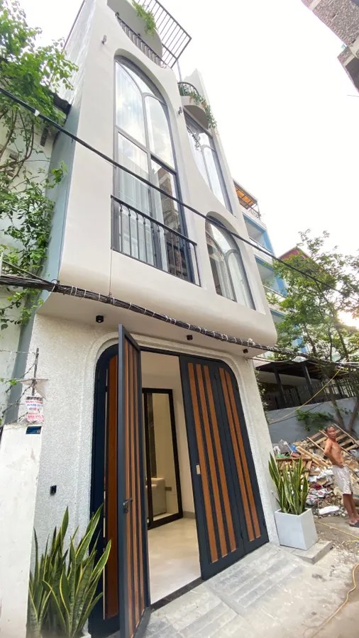 NHÀ ĐẸP DÂN XÂY 5 TẦNG Phố Ngọc Thụy 65m2 mặt tiền 4.1m, 16.8 Tỷ Long Biên Hà Nội