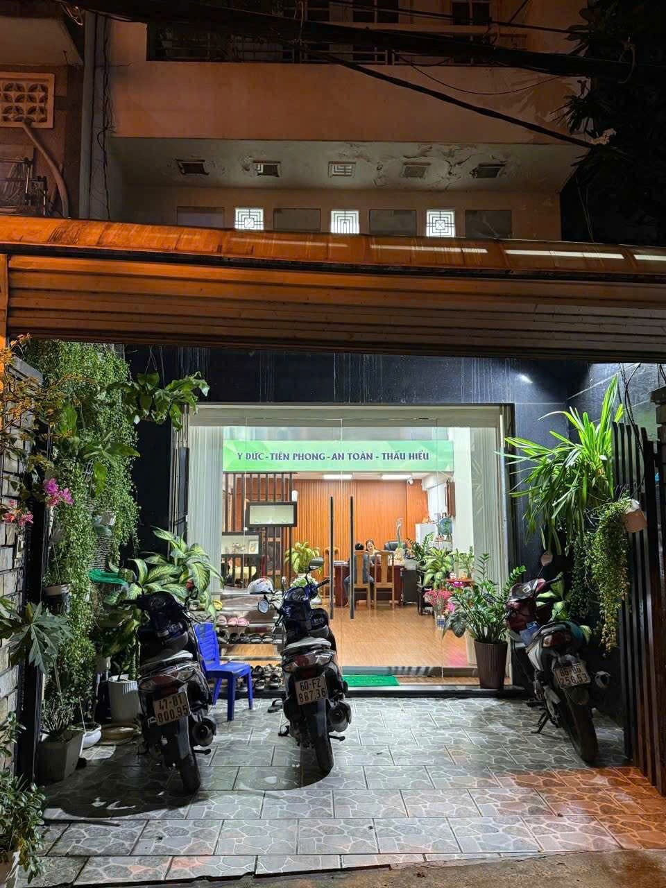 Nhà 5 Tầng Nơ Trang Long - 110m2 Nở Hậu - Giá 19.5 Tỷ