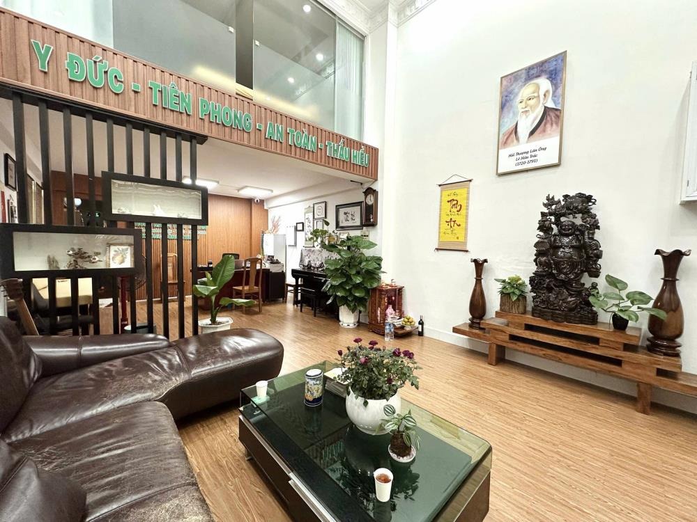 Nhà 5 Tầng Nơ Trang Long - 110m2 Nở Hậu - Giá 19.5 Tỷ