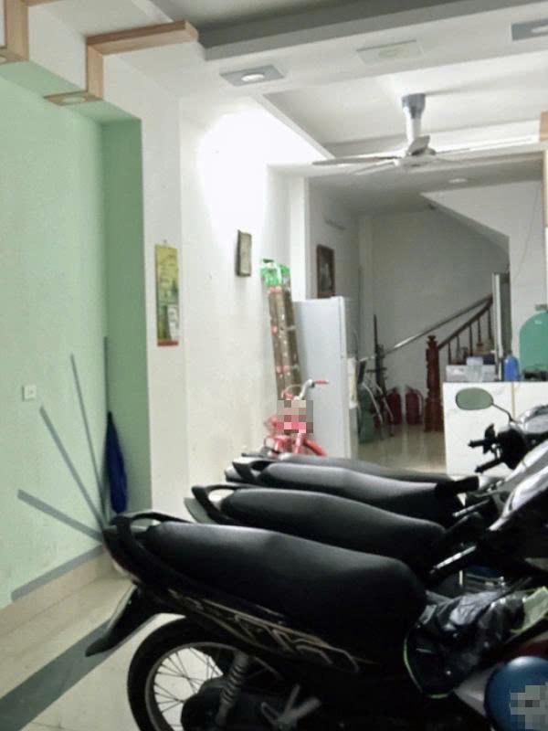 Bán Nhà 5 Tầng Cầu Diễn, Lô Góc, Ô Tô Nhỏ, Giá 9 Tỷ