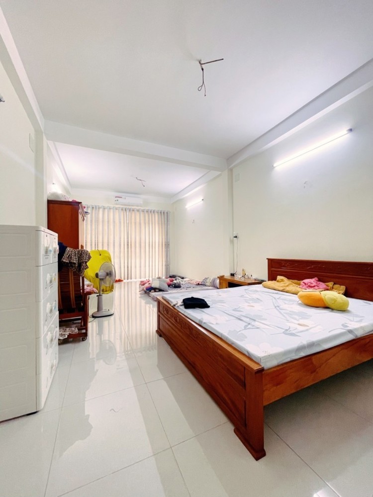 Bán nhà Đô Đốc Long, Tân Phú - DT 72m2, 4 Tầng, Hẻm 5m xe hơi vào nhà