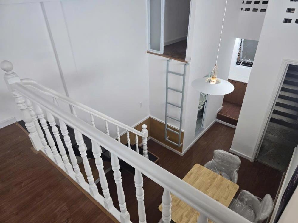 Bán Căn Hộ Tập Thể Nguyễn Chí Thanh, Quận 10 - Giá 1.9 Tỷ