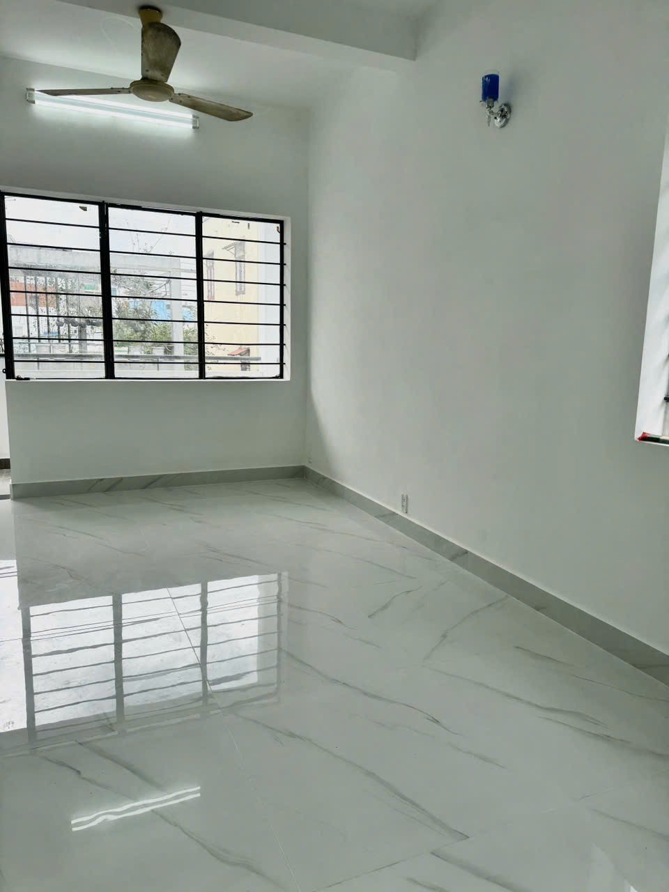 Bán Căn Hộ Góc CMT8, Quận 10 – 52m² – Giá 2.35 Tỷ