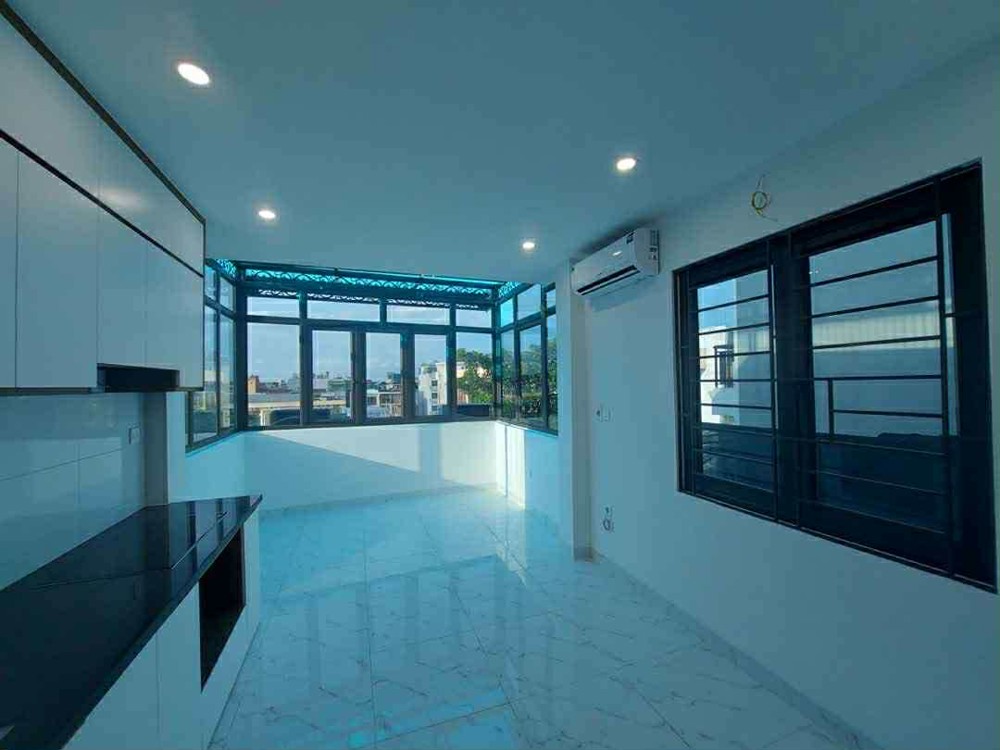 Bán nhà Vĩnh Hưng, Hoàng Mai 45m, lô góc 3 thoáng, ô tô tải đỗ cửa, thang máy nhập khẩu êm ru, gần