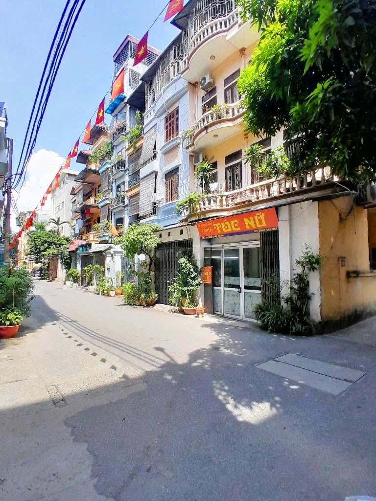 Bán nhà Đội Nhân, Ba Đình: 7 Tầng, Thang Máy, Lô Góc, Ngõ Ô Tô