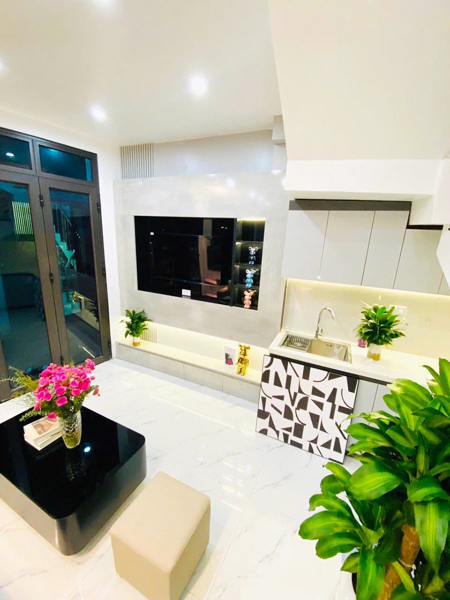 Nhà Đường Láng - 25m2x4T - 5.449 Tỷ - Vị trí Đẹp, Hiếm Có