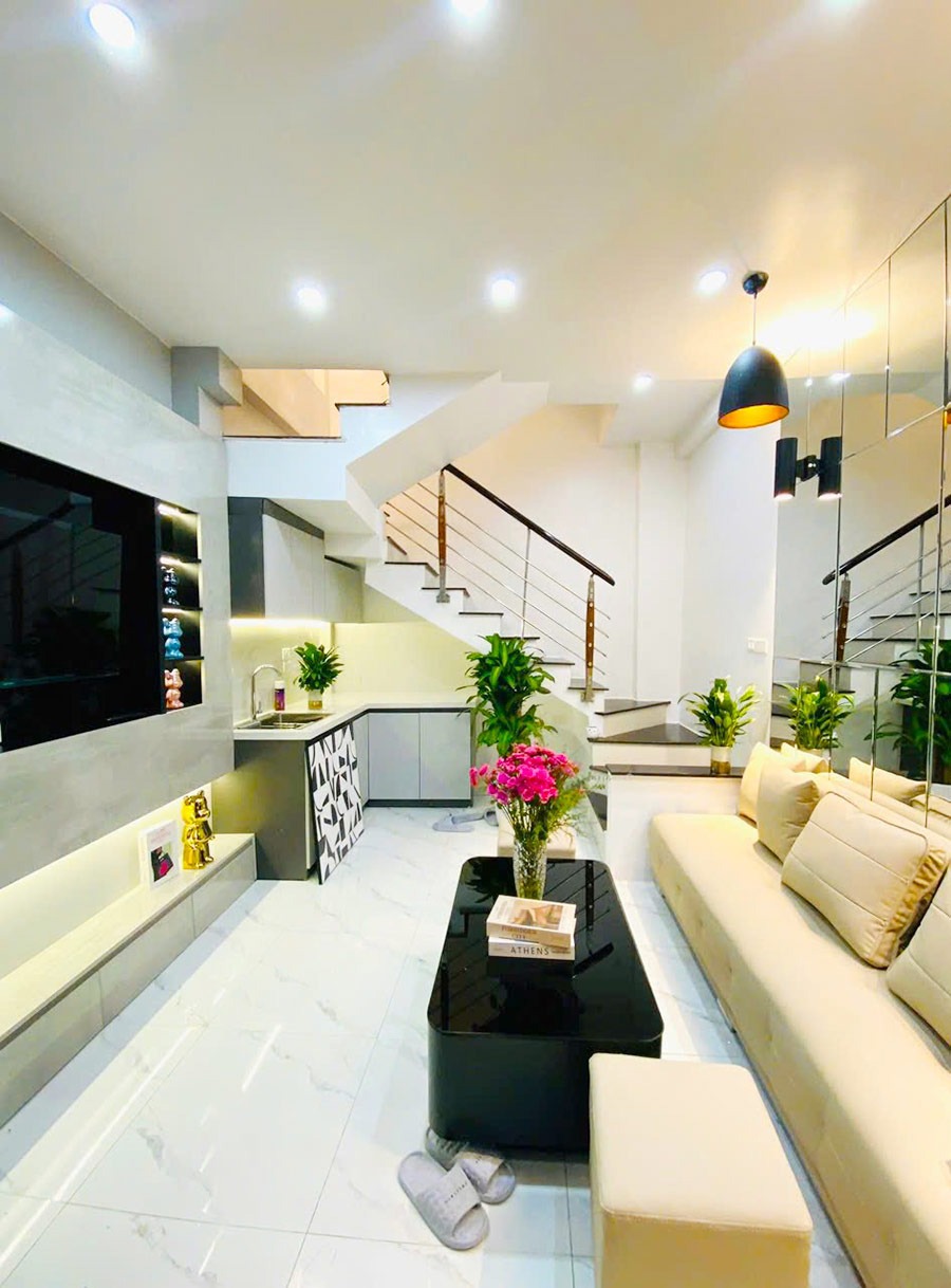 Nhà Đường Láng - 25m2x4T - 5.449 Tỷ - Vị trí Đẹp, Hiếm Có