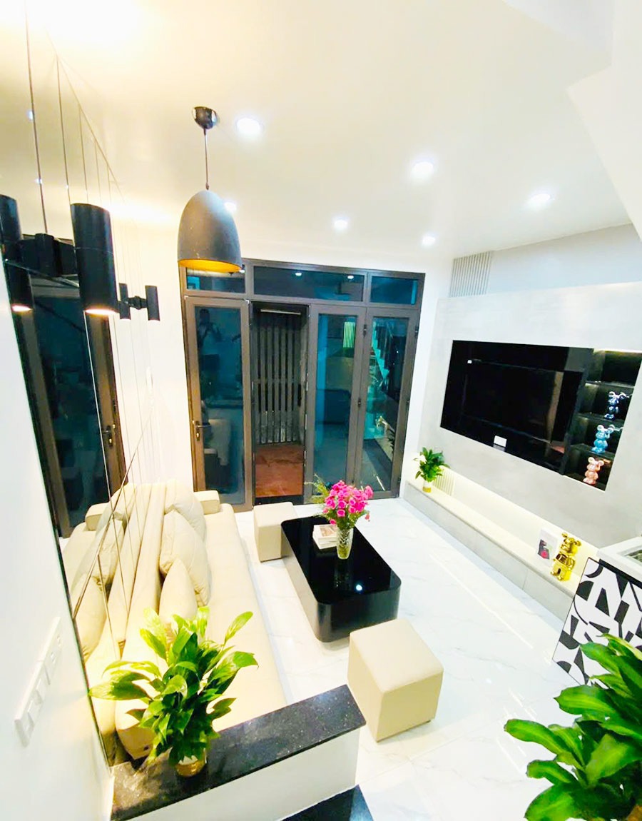 Nhà Đường Láng - 25m2x4T - 5.449 Tỷ - Vị trí Đẹp, Hiếm Có