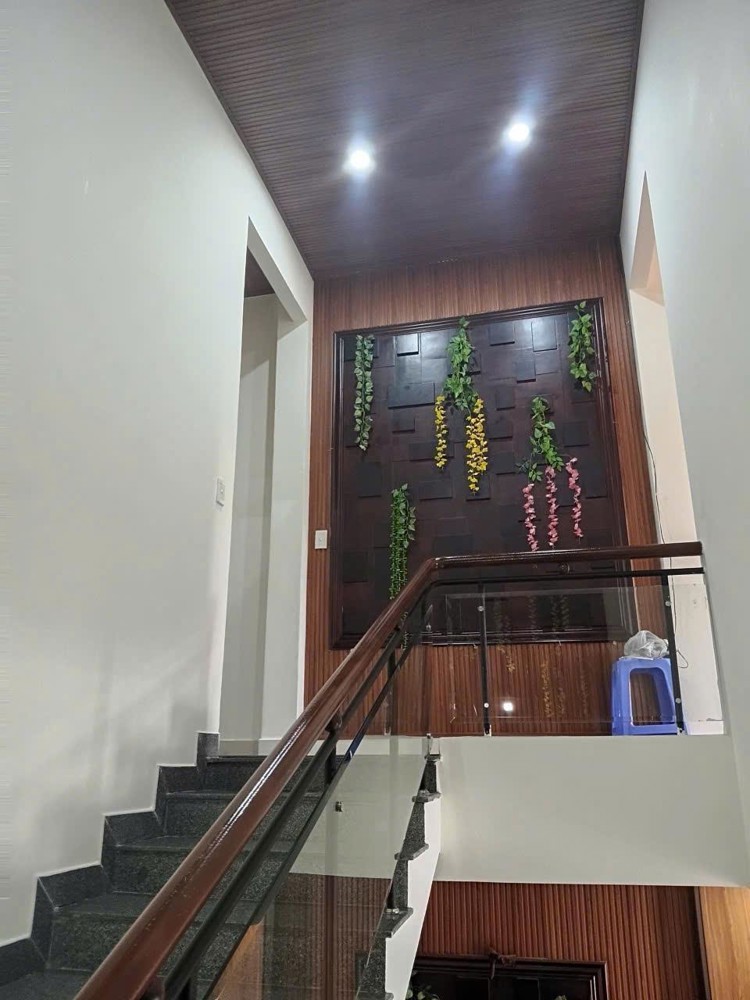 209 -  Bán Nhà 2 Tầng Nguyễn Quý Đức - 2 Tầng - Ngang 5.5m - Nhà Mới - Đẹp - Liên hệ ngay