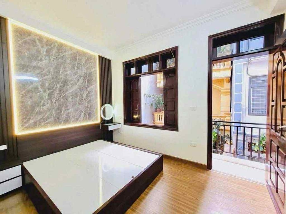 Lên liên tục cho anh chị siêu phẩm 5 tầng tại Vân Canh với mức giá yêu thương bậc nhất khu vực