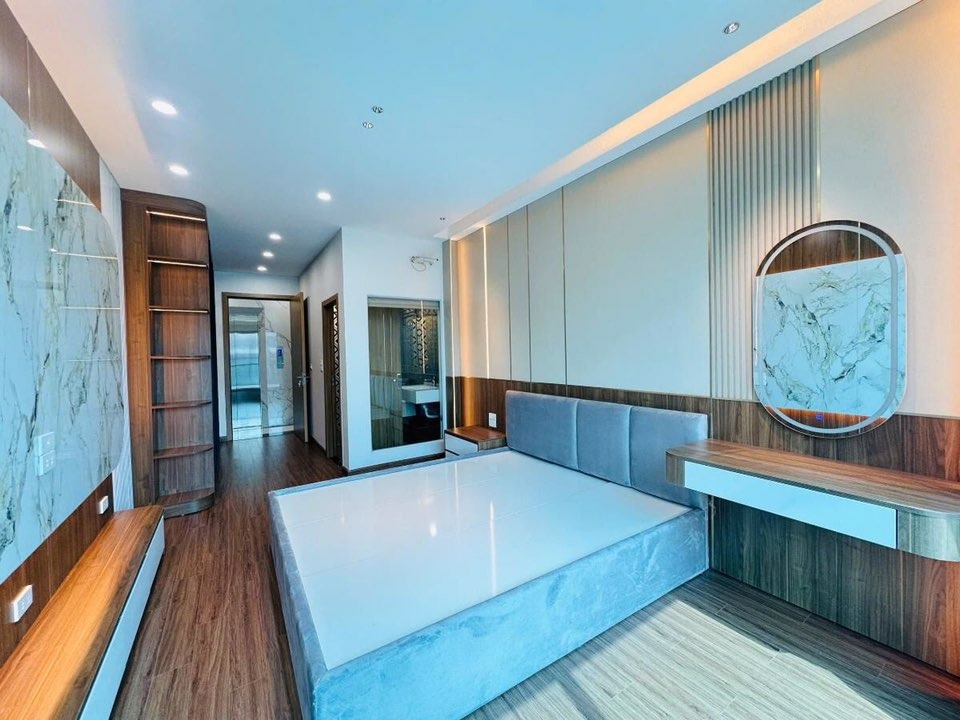 Bán nhà Xuân Đỗ, Long Biên 47m2, 6 tầng, Giá 9.2 tỷ - Vị trí đẹp, tiện ích đầy đủ