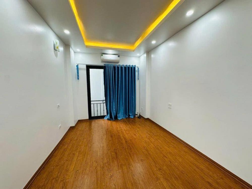 Bán nhà mới xây gần Đại sứ quán Hàn Quốc, Ngoại Giao Đoàn - Vị trí đẹp, giá tốt