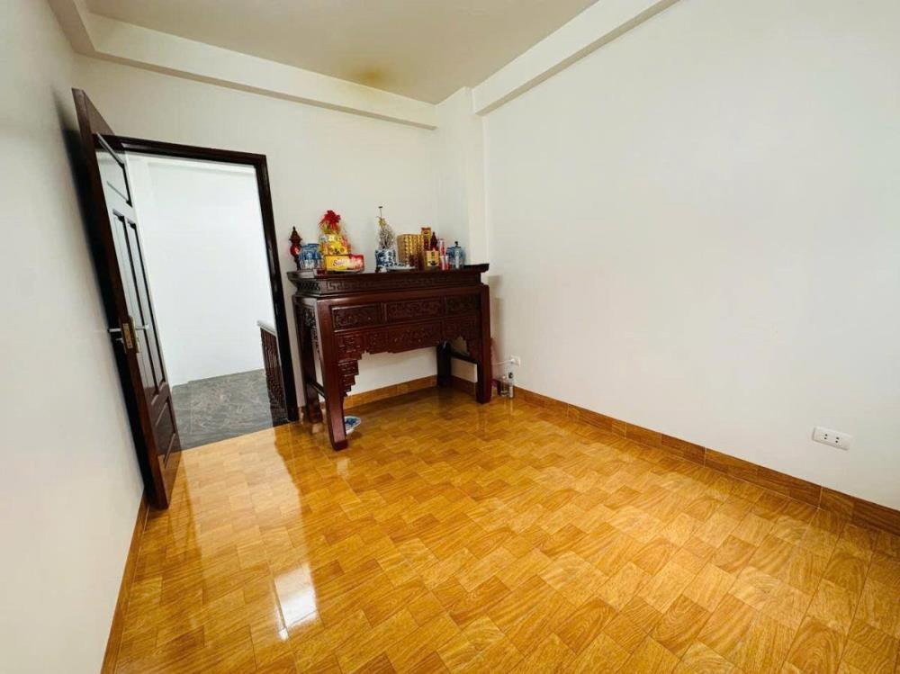 Bán nhà mới xây gần Đại sứ quán Hàn Quốc, Ngoại Giao Đoàn - Vị trí đẹp, giá tốt