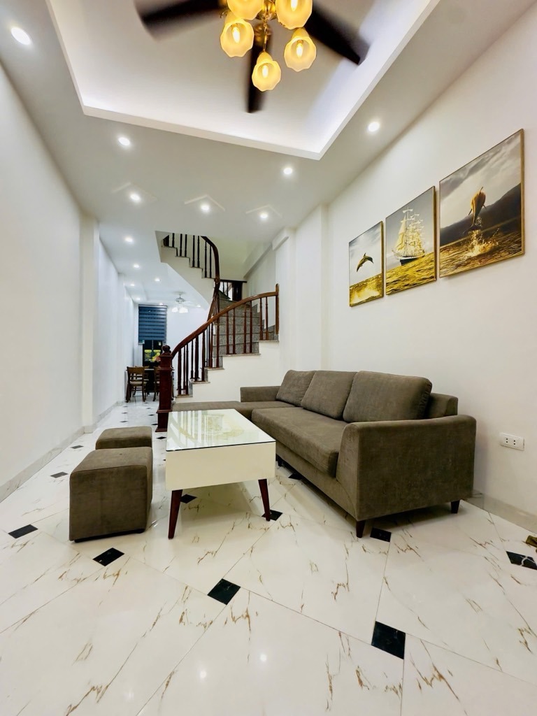 Bán Nhà Hữu Hưng Tây Mỗ - 35m2, 5 Tầng, 6.85 Tỷ - Vị Trí Đẹp